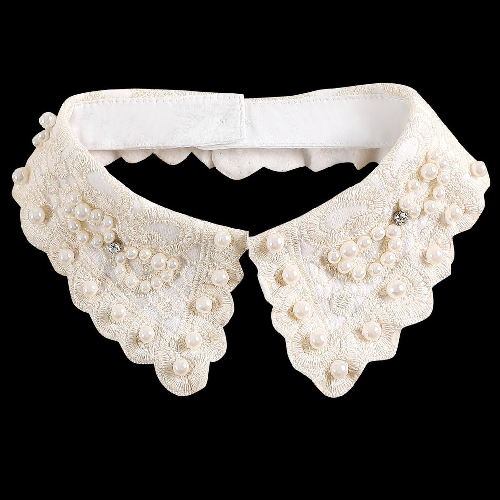 Women White Fake Collars Vintage Embroidery Floral Detachable Collar Handmade Beads False Fake Shirt Collars Decoration