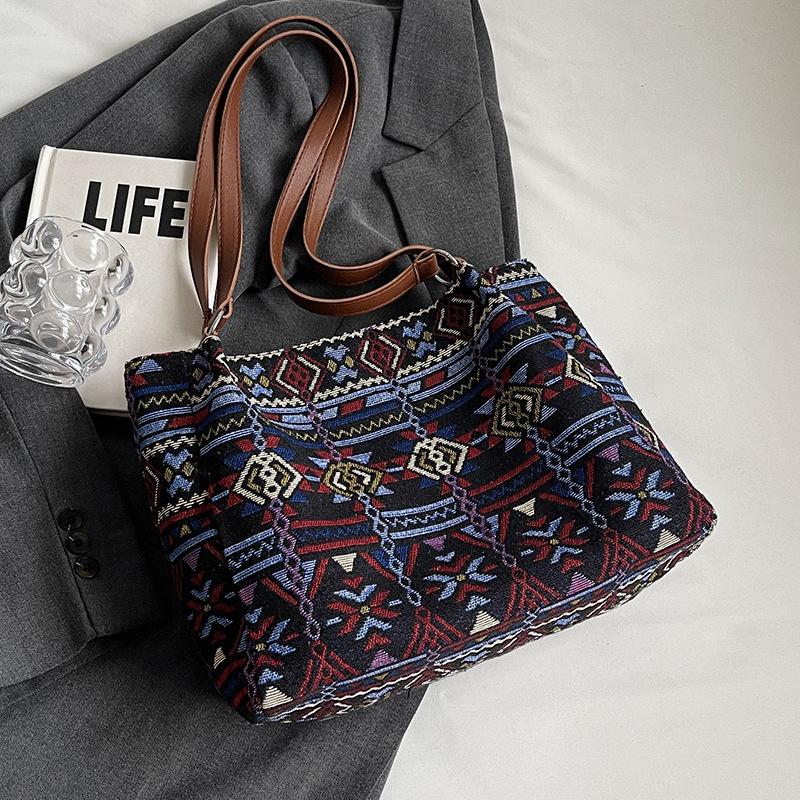 Большая вместительная сумка для женщин, новая модная женская сумка для поездок на работу, сумка-тоут в национальном стиле, холщовая сумка на одно плечо для женщин