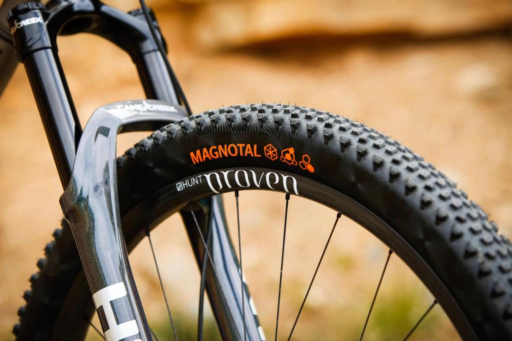 Покрышка для MTB Continental Magnotal Trail Soft x FB 27.5 2.40