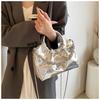 IELGY Women's Hand-held Pleated Bag, Chain Silver Messenger Cloud Bag