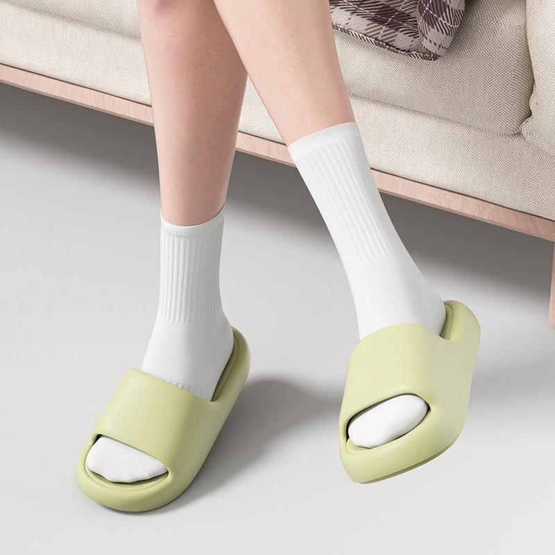 Высококачественные крутые тапочки лето новые домашние для помещений ванные комнатные однословные нескользящие тапочки