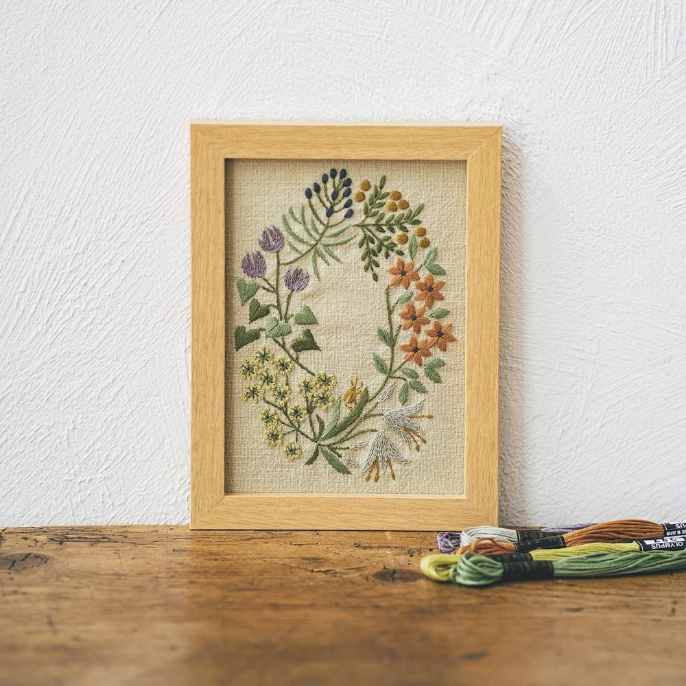 OLYMPUS Thred Embroidery Kit "Maccabees Four Seasons Frame Summer" Height 11.6 X Width 16.6cm 7538