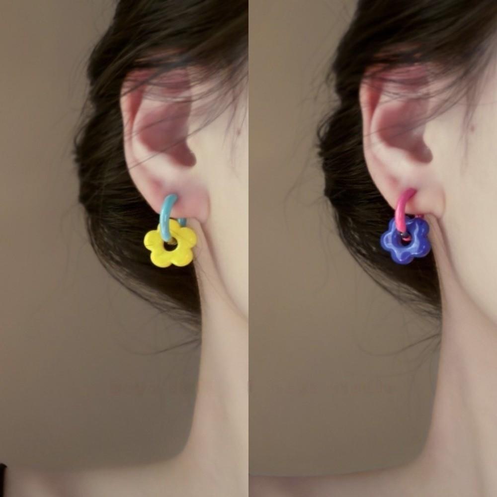 1pair Dopamine Flower Earrings Gold Color Circle Hoop Earrings Sweet Fashion Jewelry Gift