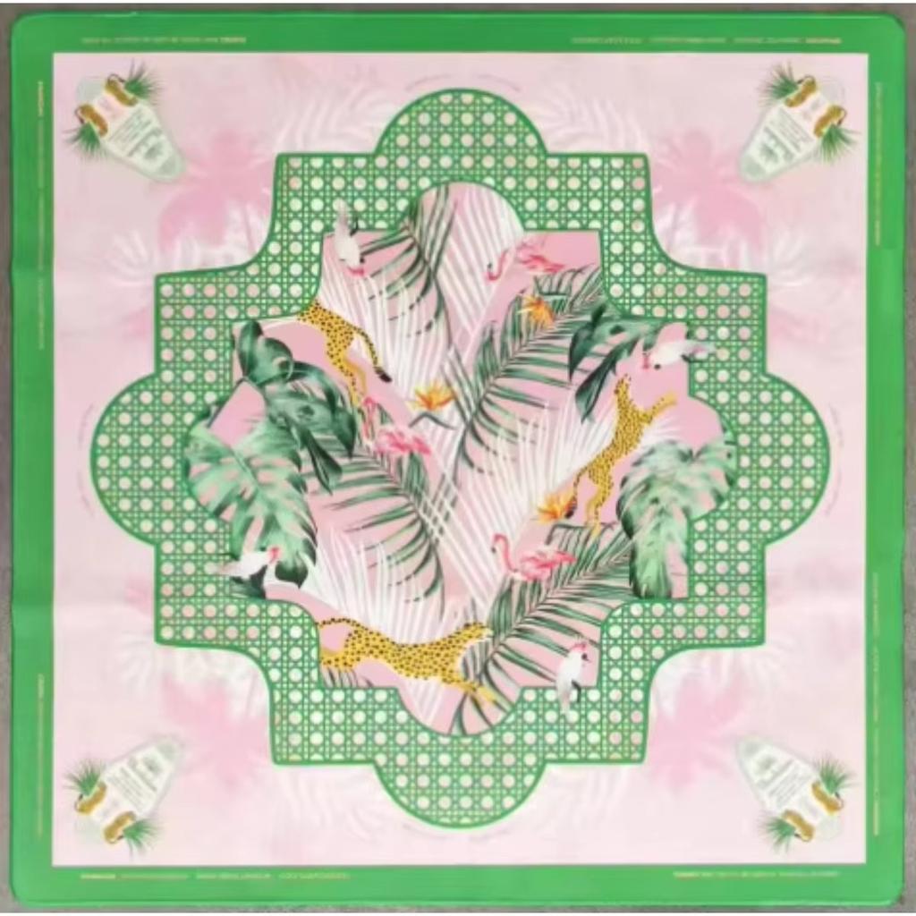 Colorful Printed American Mahjong Mat, Anti-Slip Noise Reduction, 31.5 Inch Foldable Neoprene Pad