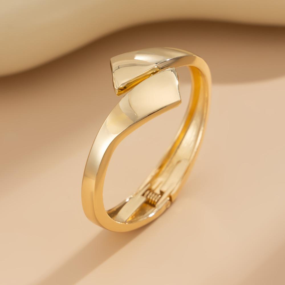 Smooth Surface Open Bangle Light Luxury Geometric Bracelet Water Drop Shaped Bangles  Decoration