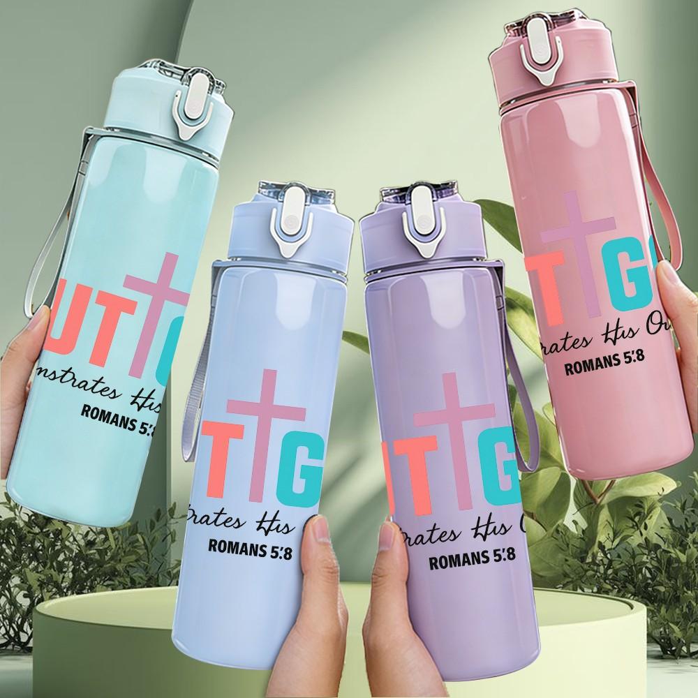 1PC But God Bold Pink Letter Print 750ml Color Plastic Sports Water Bottle Leakproof Flip Straw Lid Suitable for Sports Office Home Use