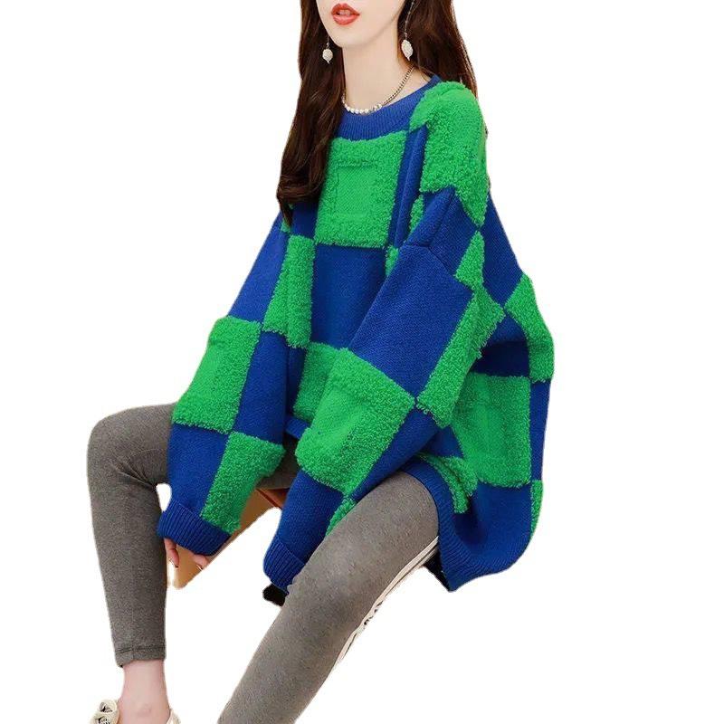 Autumn/winter Women's Square Contrasting Medium Long Pullover Sweater with Thickened Plush