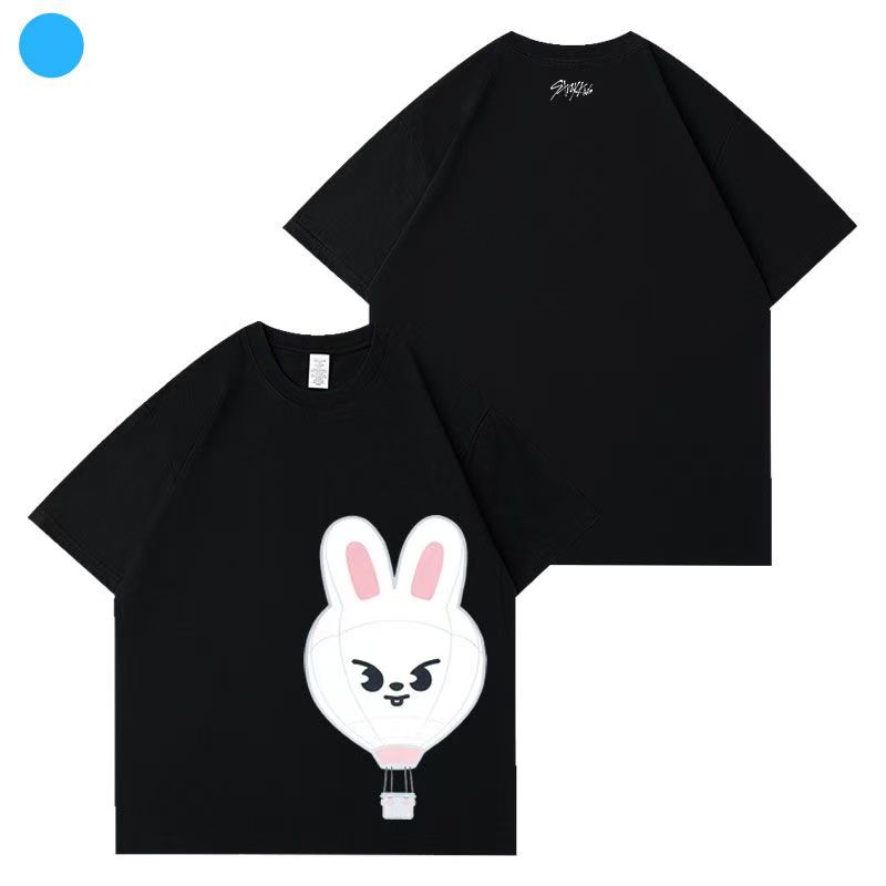 Футболка Stray Kids SKZOO FashionE KARMA с черно-белыми принтами мультяшных персонажей