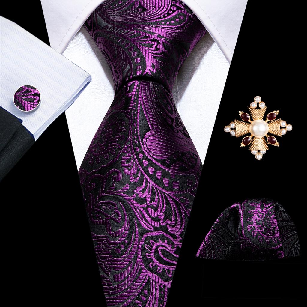 Комплект для мужчин: галстук, брошь и карманный платок