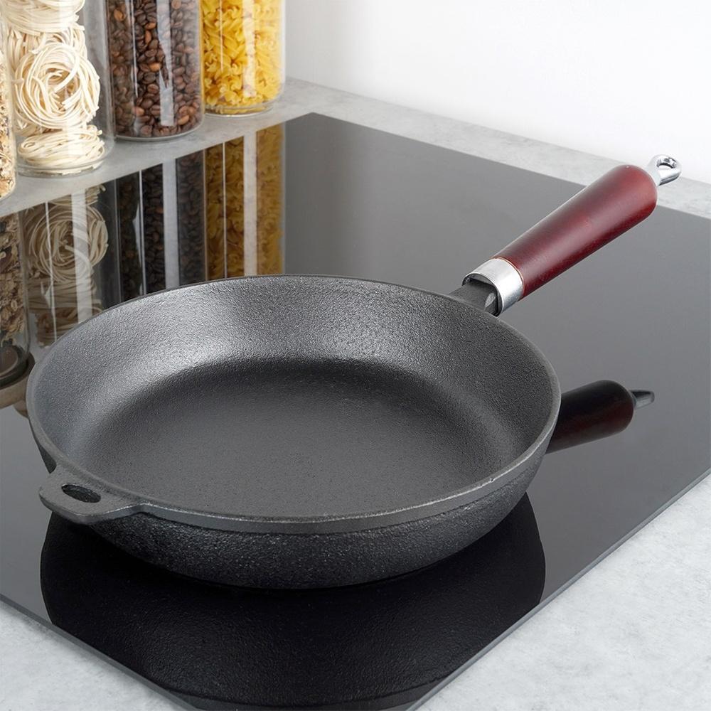 Cast iron frying pan CAST LINE 20 cm