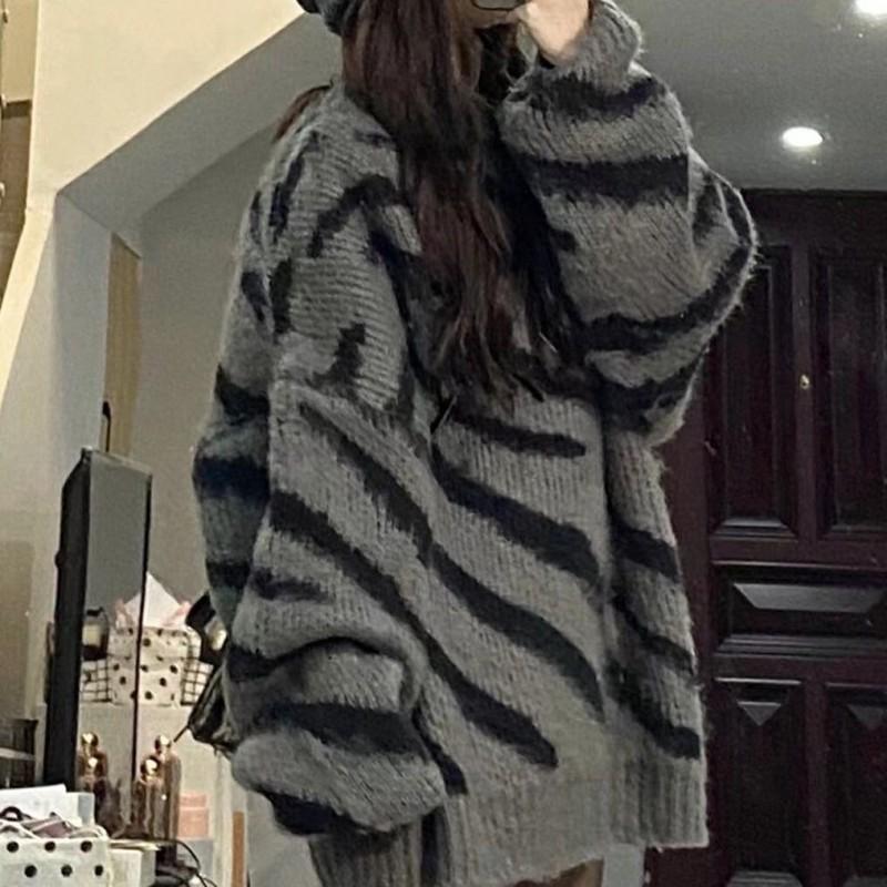 Womens Mid-Length Knit Sweater Loose Lazy Style Zebra Print Fall Winter 2026 Casual Outerwear Base Layer