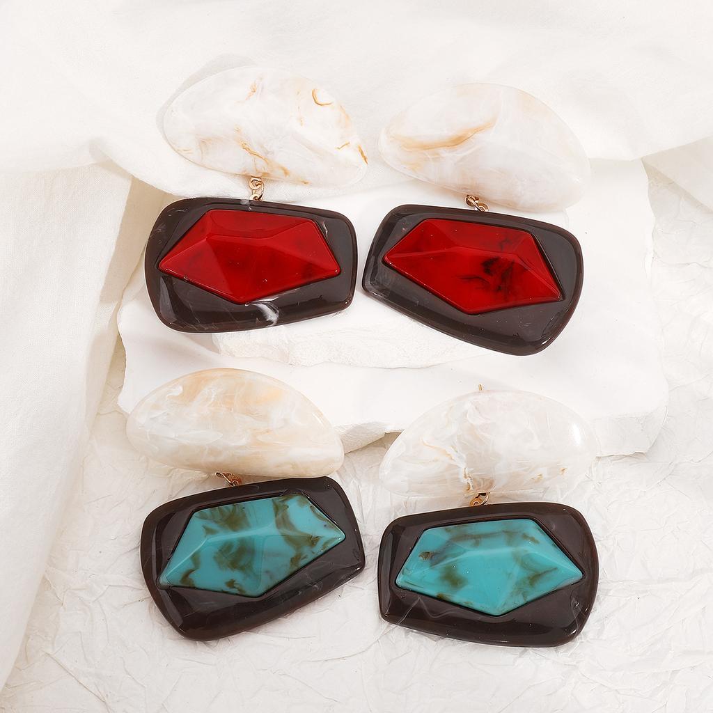 Модные серьги-подвески для женщин