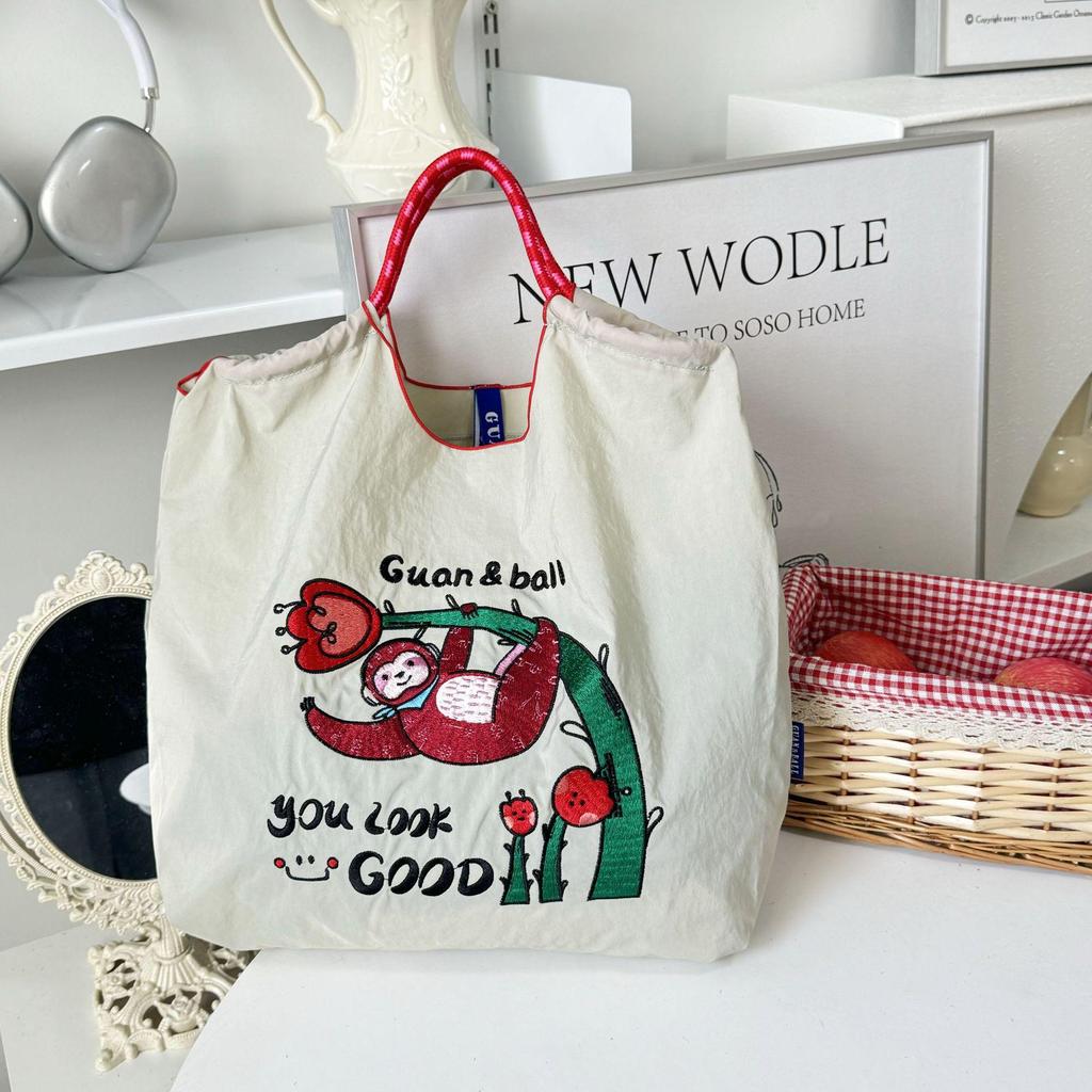 Модная вместительная японская нейлоновая сумка через плечо с вышивкой для женщин