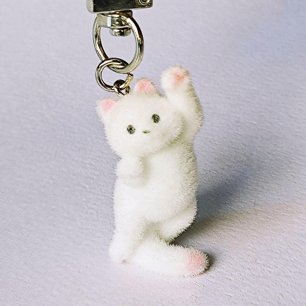 Fluffy Alpaca Elk Capybara Animal Keychains Resin Cartoon Lovely Funny Garlic Goose 3D Doll Pendant Bag Box Car Key Ring Jewelry