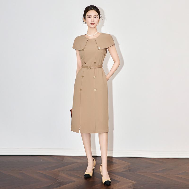 Платье-кейп во французском стиле: Короткий рукав, Приталенный силуэт, Легкая роскошь