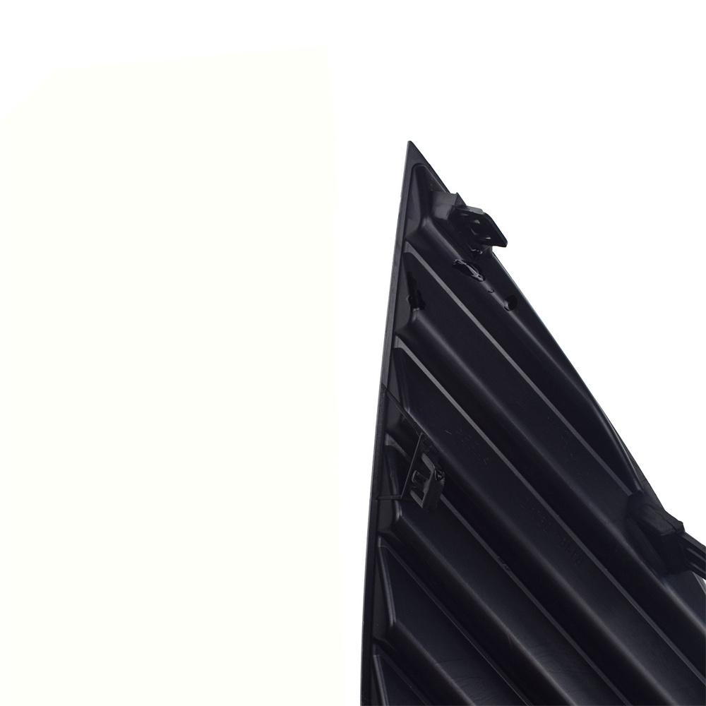 Black Right Passenger Front Bumper Fog Light Cover For Toyota Camry SE XSE 18-20