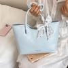 Summer New Bag Women'S Fashion Solid Color Popular Foreign Style Soft Leather Tote Bag Large Capacity Commuter Shoulder Bag