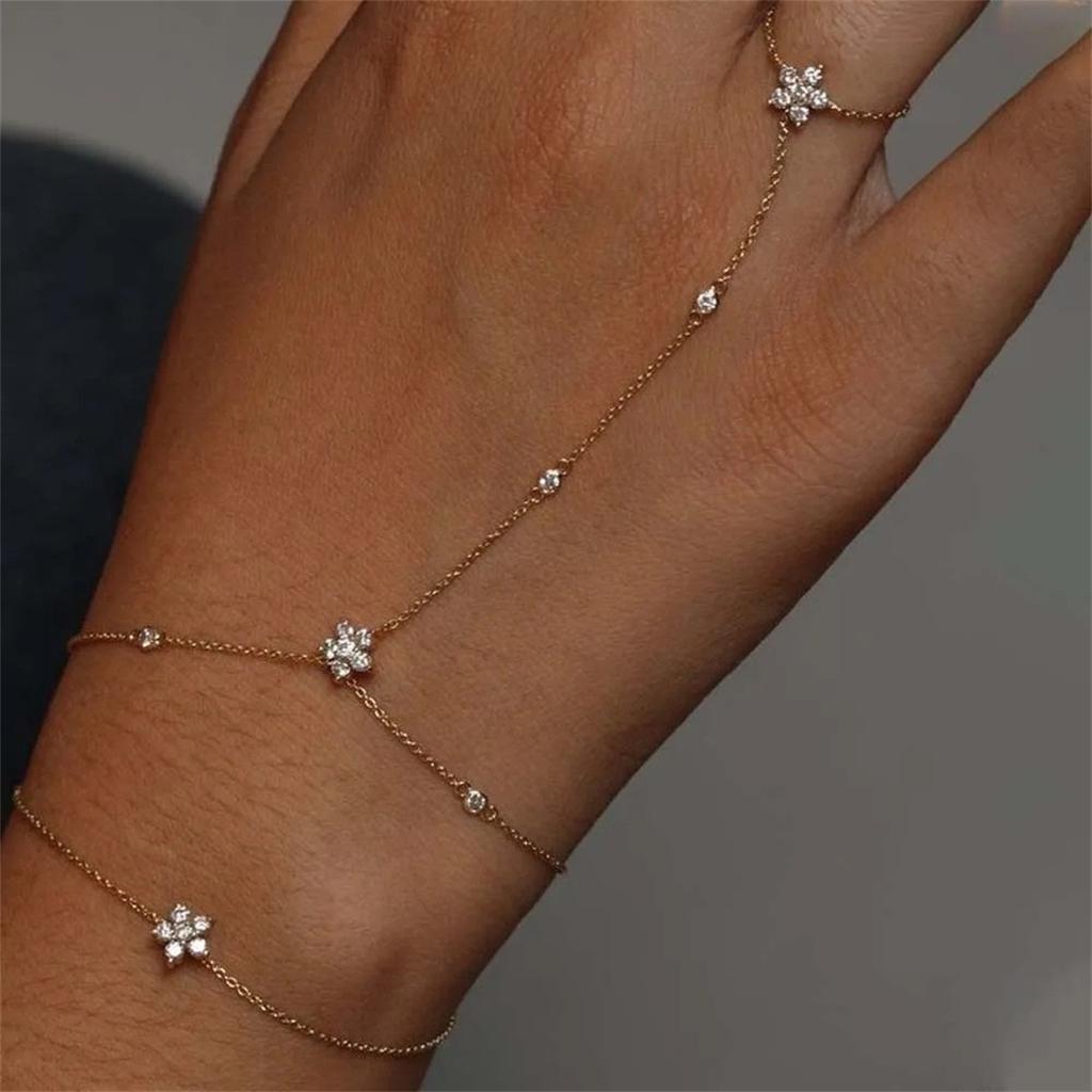 Fashion Shiny Zircon Teardrop Connected Finger Ring Bracelets for Women Crystal Tassel Link Chain Bracelet Party Jewelry