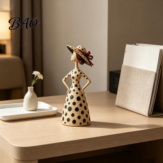 Thoughtful Gifts for Cat Owners Vintage & Lady Resin Sculpture, Artistic Striped Statues, Sculptures Elegant Polka Dot Ornament, Housewarming