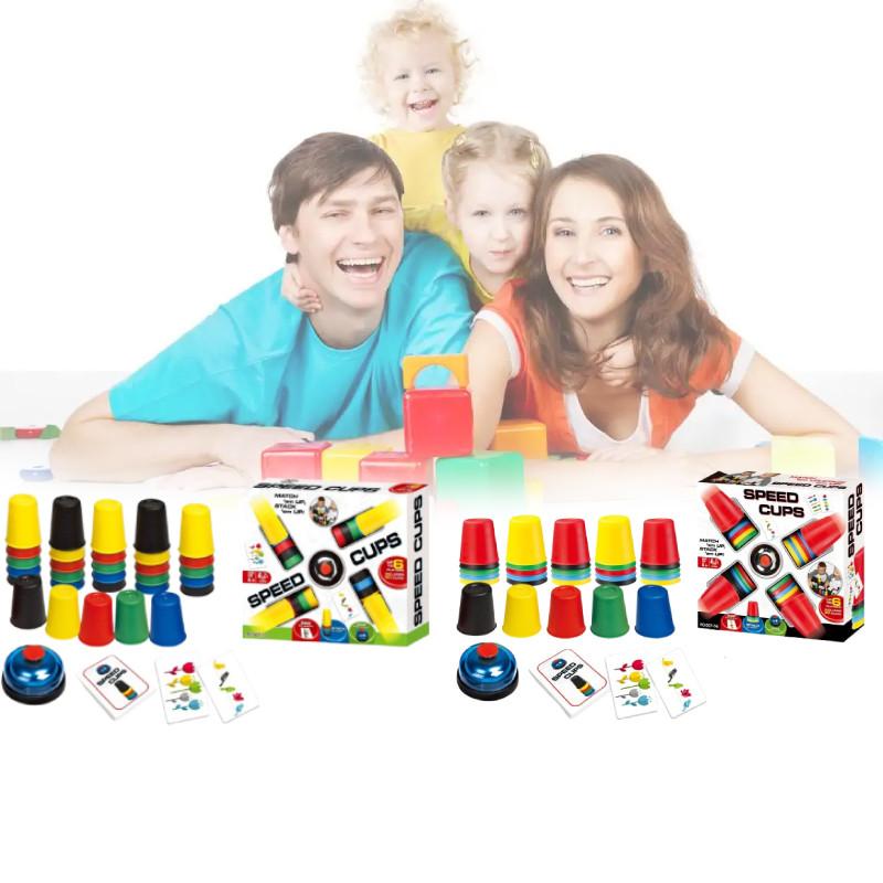 Креативная детская игра в складывание стаканчиков с высокой скоростью, развивающая реакцию и сообразительность.