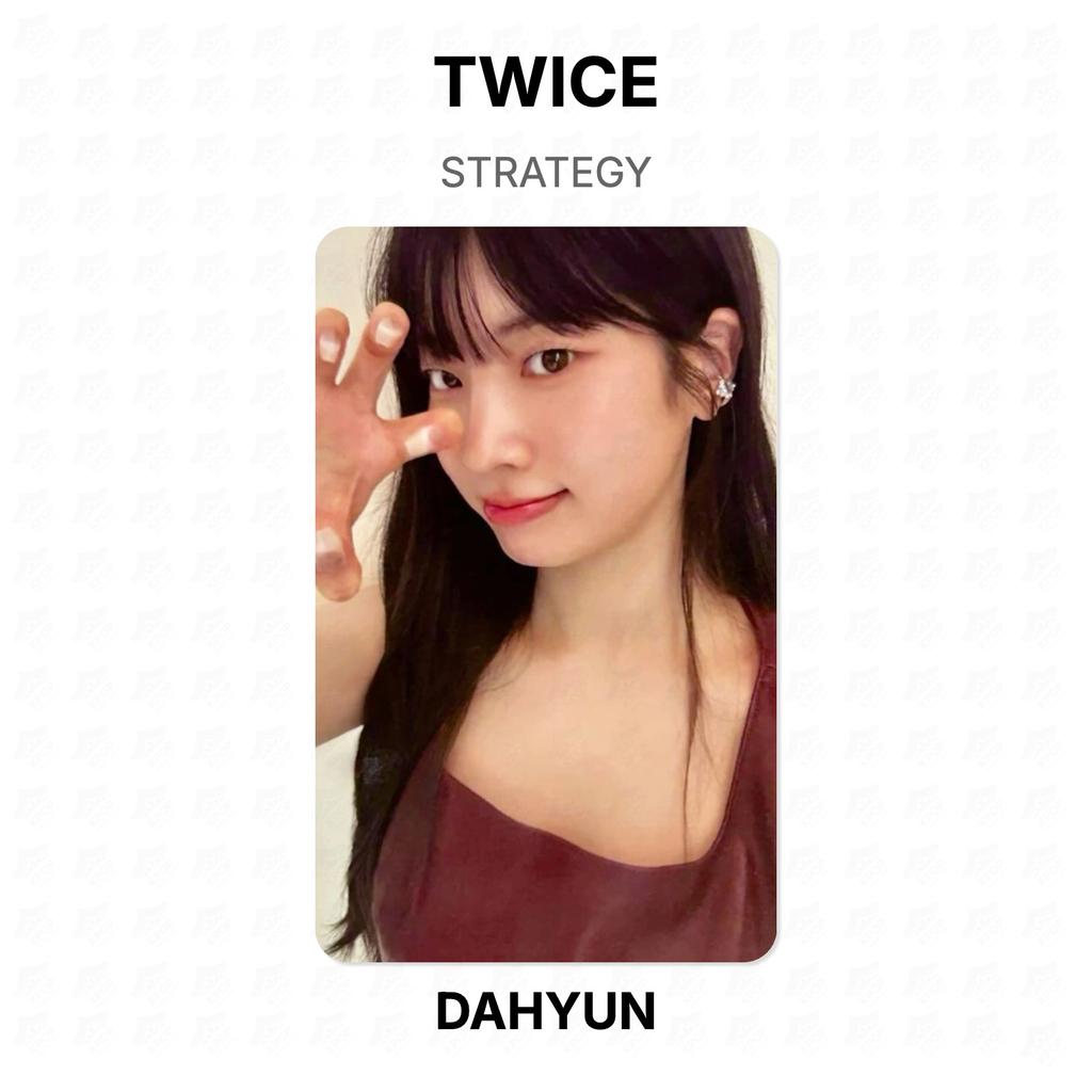 Twice STRATEGY Официальная фотокарточка