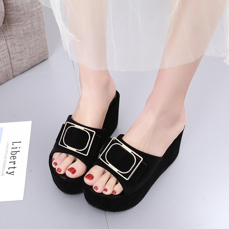 Thick-soled Word Drag Joker Black Slippers Women's Footwear Wedges Wear Sandals and Slippers At The Bottom of Muffins
