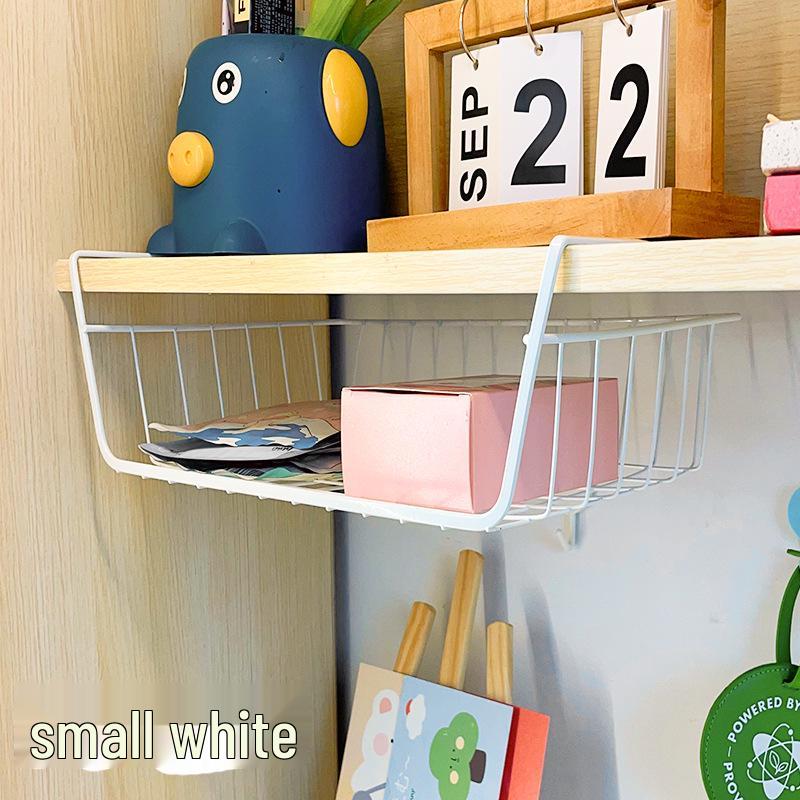 Настенная полка для хранения кухонных принадлежностей: Многоярусная подвесная корзина с держателем для бумажных полотенец и пищевой пленки.