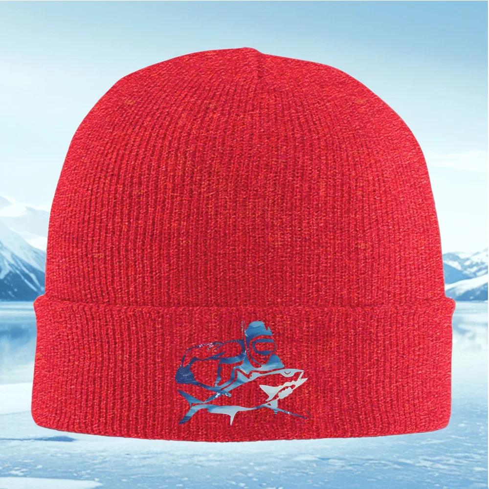 Diver spearfishing a big fish ocean Unisex Women Unisex Knitted Hat Beanie Pullover Cap Winter Thermal Warm Christmas Outdoor Cycli
