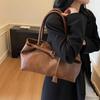 Сумка большой вместимости женская 2025 новая осень и зима легкая роскошь нишевая высококлассная ретро на плечо сумка-тоут для поездок на работу