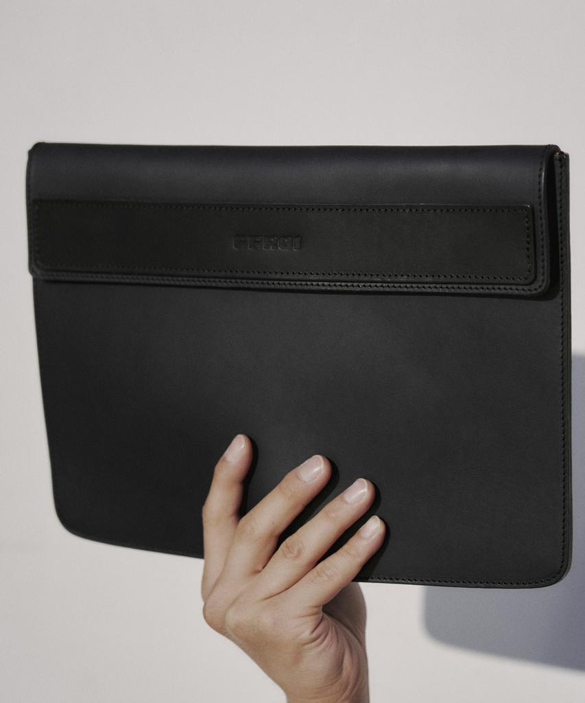 Ffroi Flap Over Clutch