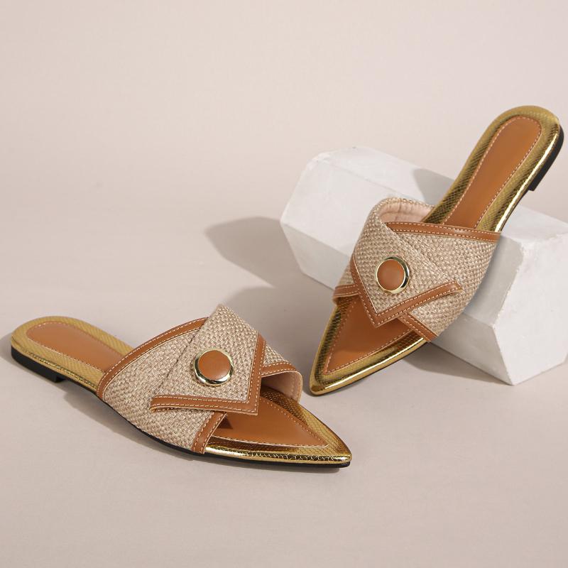 Fashion Metal Decoration Pointed Toe Flat Sandals Women Patchwork Designer Shoes Summer Comfortable Non-slip 36-43 Large Size Beach Shoe