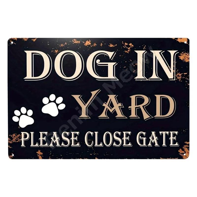 Vintage Metal Tin Sign Keep Gate Closed Funny Dog Horse Cat Sayings Wall Art Animal Lawn Garden Yard Decor