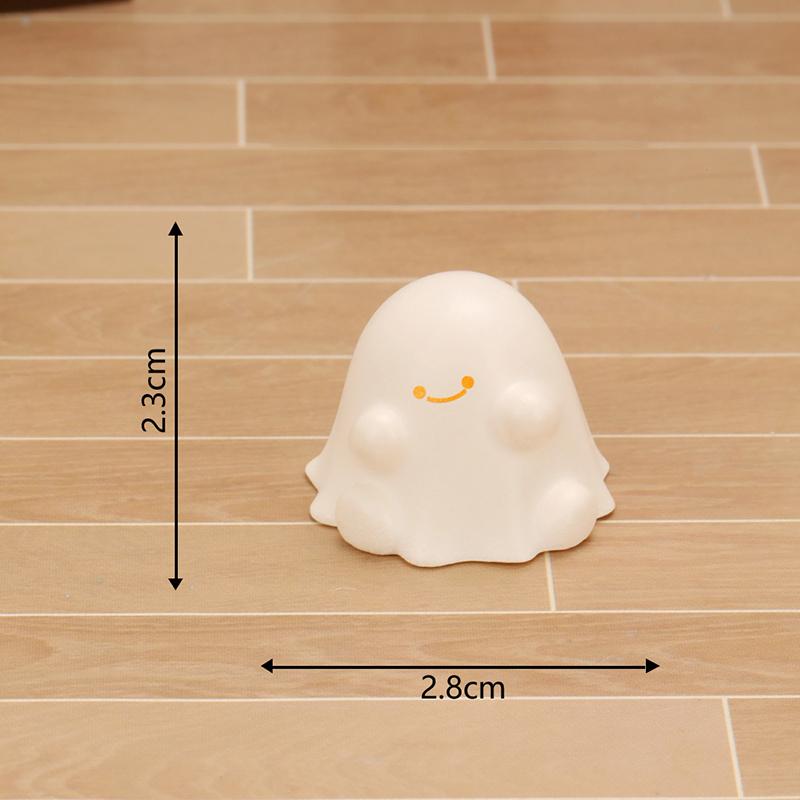 Милый мультфильм Мини Хэллоуин Красочные призрак Миниатюрные фигурки Настольный автомобиль Микро Пейзаж Украшения для дома Украшения Аксессуары