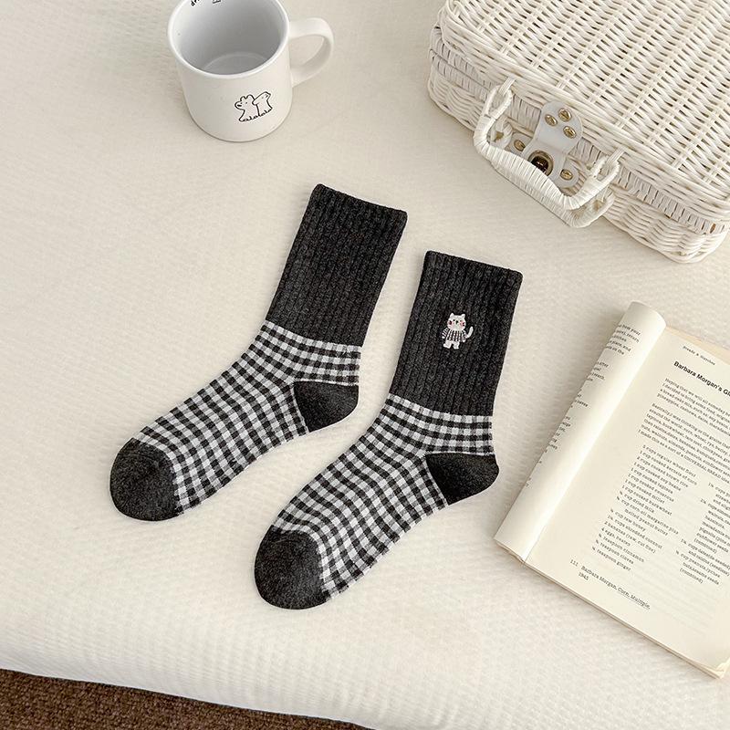 Kitten Embroidery Cartoon Plaid Mid-Calf Women's Socks - Preppy Style Japanese Checkered Stripes for Autumn/Winter