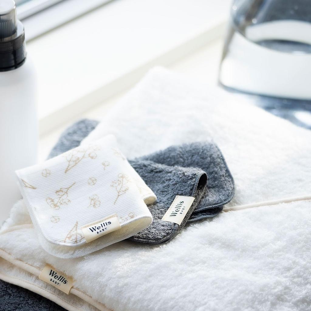 Wellis BABY Young Child Box Mimosa Large Bib Mommy Towel (Swaddle Mimosa)