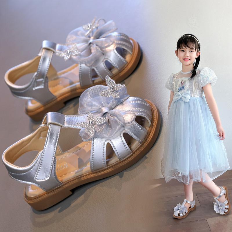 Girls Closed Toe Soft Sole Sandals, Summer Crystal Bow Princess Beach Shoes for Middle and Big Kids