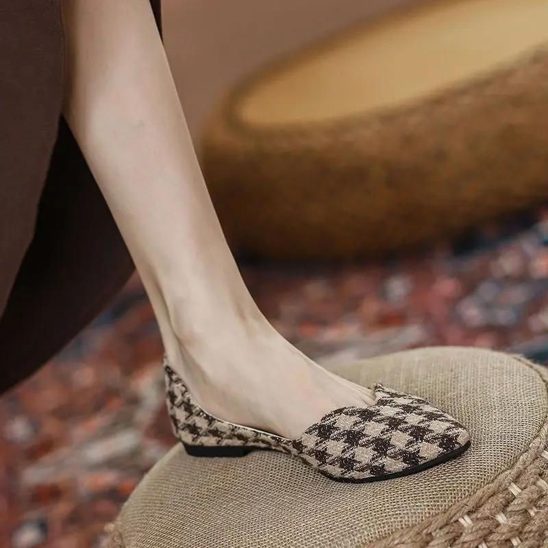 Женская обувь с острым носком на низком каблуке, элегантные женские балетки, шик, модная новинка лета 2025 года, высокое качество
