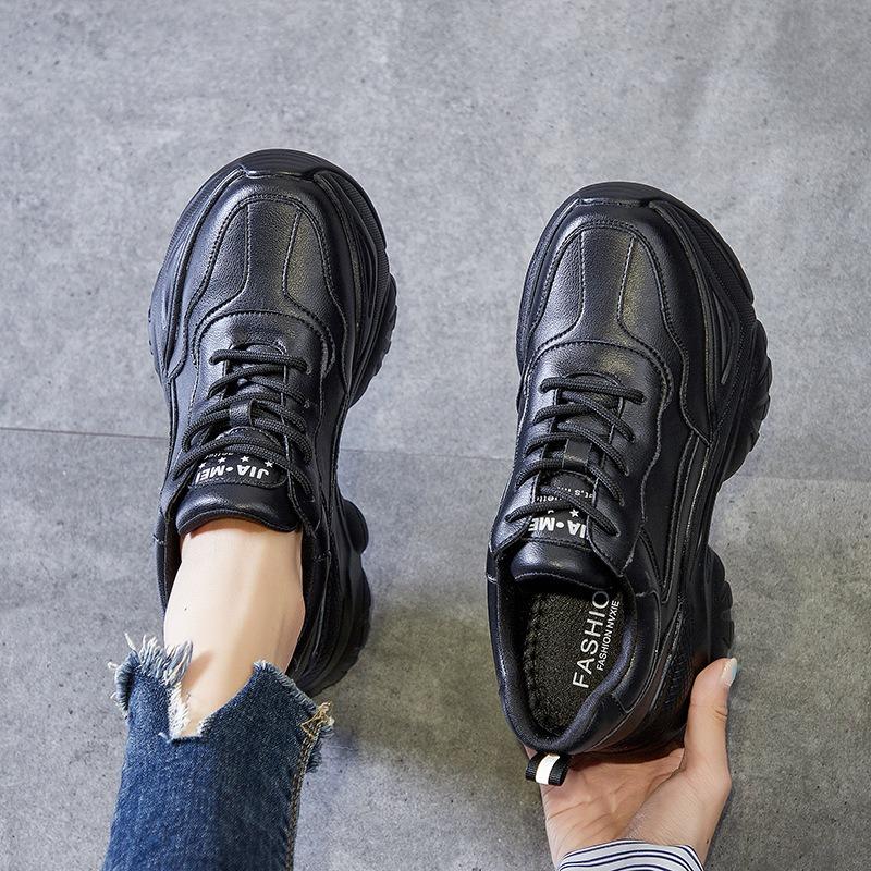 Осенние кроссовки для папы женские кожаные с внутренней высотой на танкетке флисовые теплые спортивные женские кроссовки флис толще