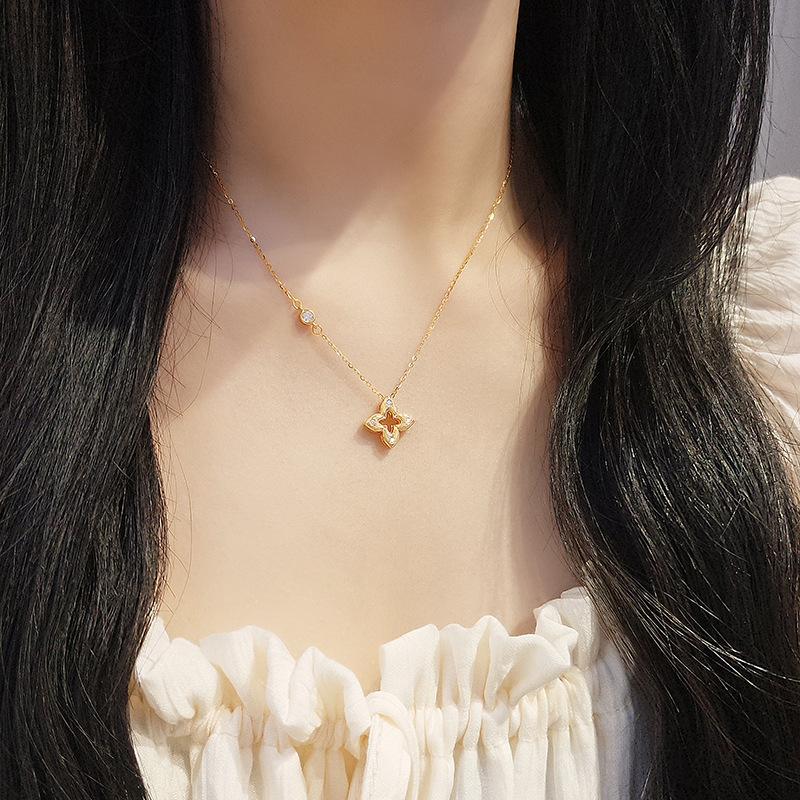 Женское ожерелье с четырьмя листочками клевера Premium Sense Fashion Collarbone Chain