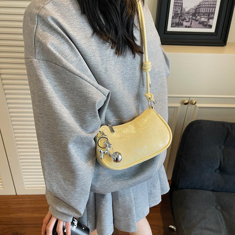 Summer Popular Niche Underarm Bag Women's 2025 New Foreign Style Versatile Crossbody Bag Super Hot Solid Color Shoulder Bag