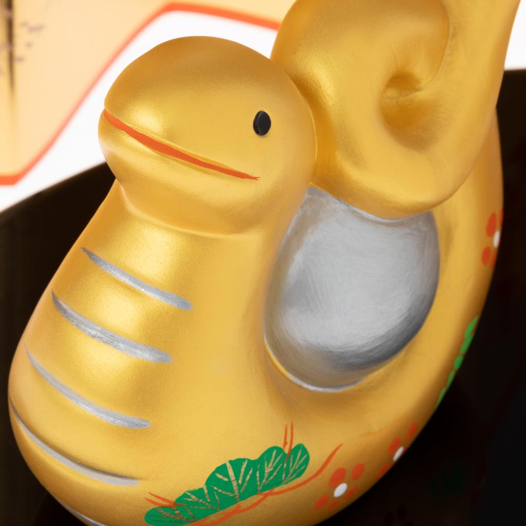 Seto Togeisha 2025 Zodiac Figurine Compact Snake Snake New Year Decoration Good Luck Gold and Silver Color Fukumi Shoho Kiln 142