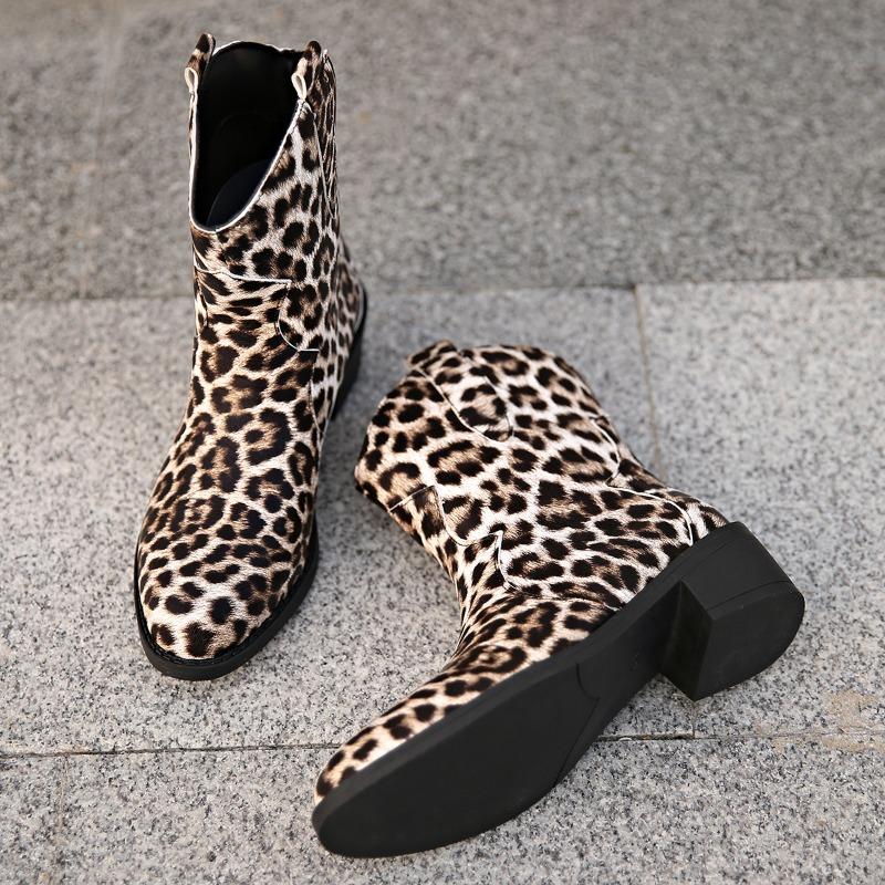 Современные ботинки на квадратном каблуке с щиколоткой, зимняя женская обувь без застежек, распродажа 2024 года, высококачественные лаконичные женские ботинки с острым носком в леопардовом стиле)