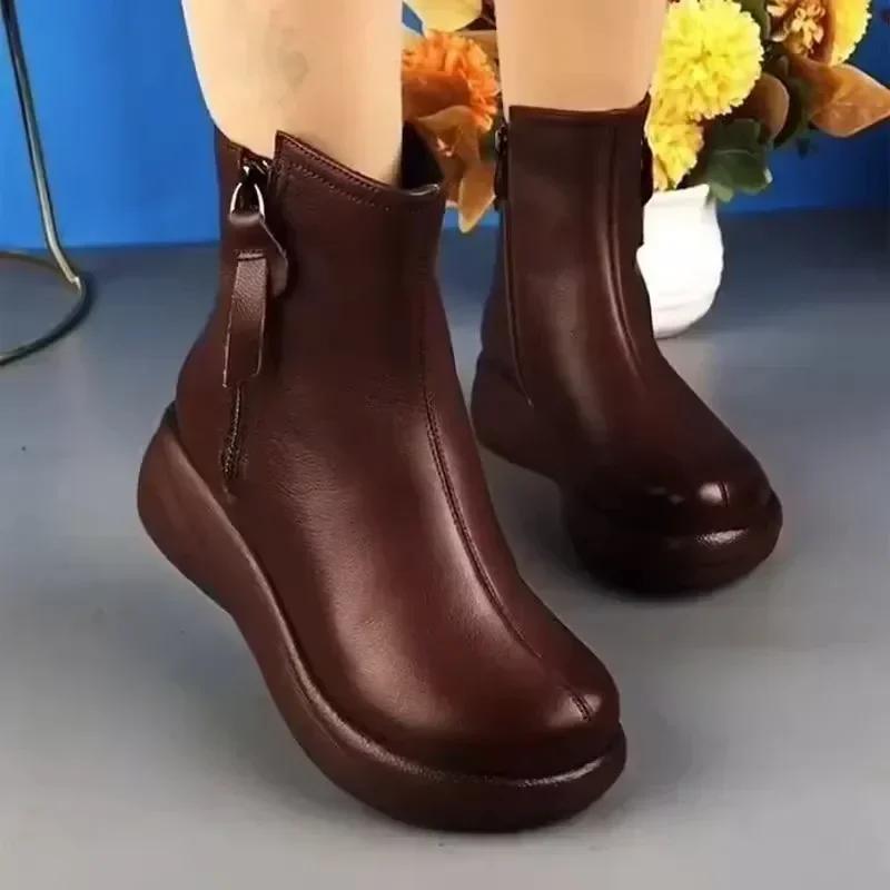 Модные меховые нескользящие зимние сапоги для женщин, плюшевые зимние сапоги на молнии, женские однотонные теплые хлопковые сапоги для мам на плоской подошве с обувью 2024