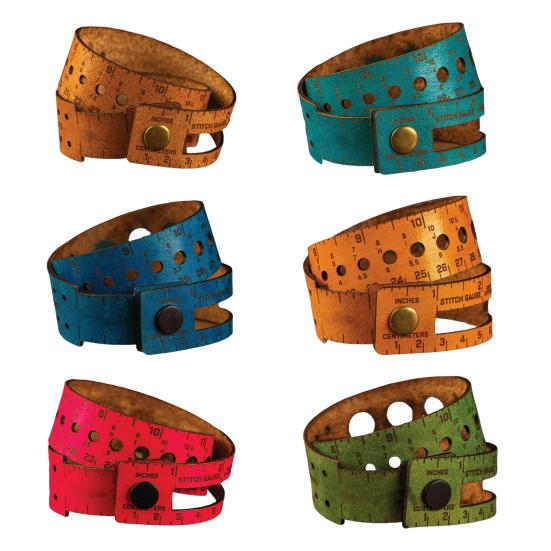 Кожаный измерительный инструмент 7-в-1 Многофункциональная 18-дюймовая линейка на запястье с калибром стежка, тестером пряжи, хранилищем маркеров стежка, портативная измерительная линейка, подарок