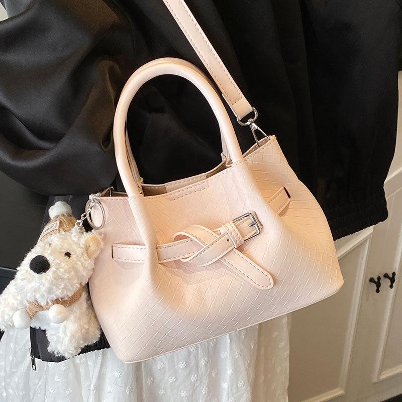 Spring and Summer New Small Fresh Korean Fashion Foreign Style Portable Vegetable Basket Bag Niche Versatile Commuter Messenger Bag Woman