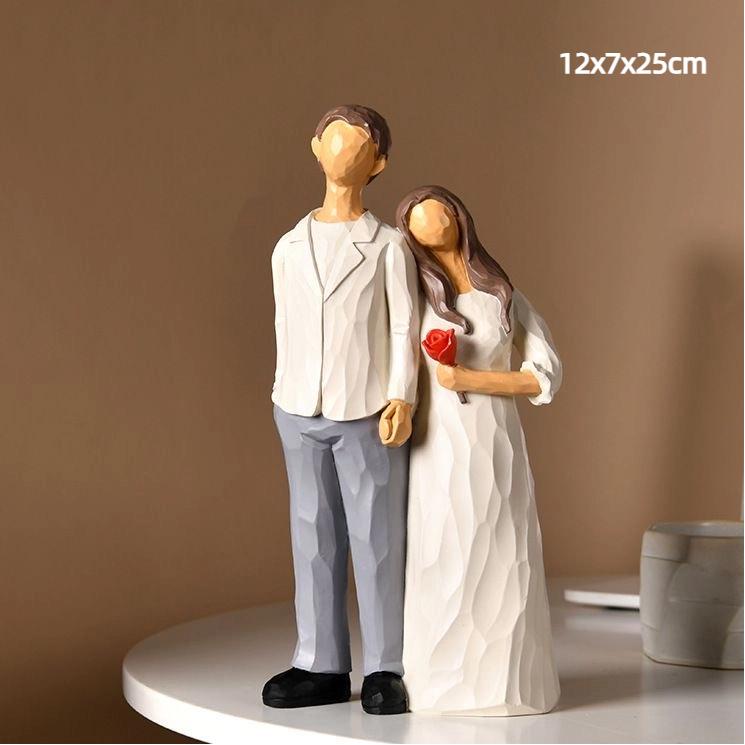Handmade Resin Couple Figurine Decoration Home Decor Wedding Ornament Valentine Gift