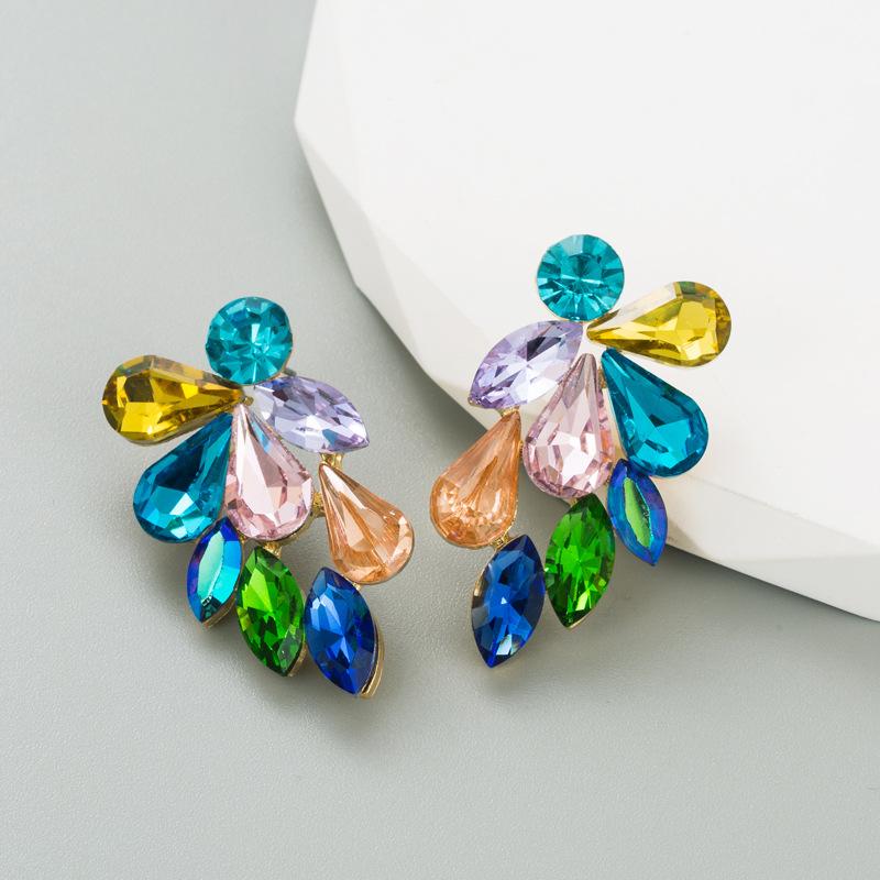 Женские серьги-гвоздики, цветные серьги из кристаллического сплава, стеклянные геометрические преувеличенные серьги