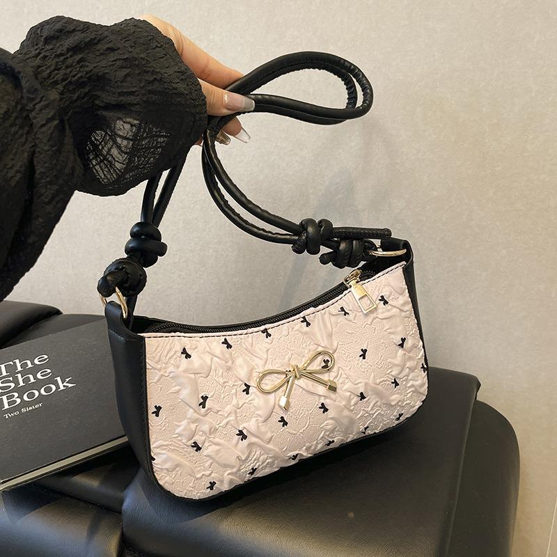 Розовая сумка-полумесяц с бантом, женская летняя новинка, высококлассная, легкая, роскошная, нишевая, на плечо, маленькая квадратная сумка