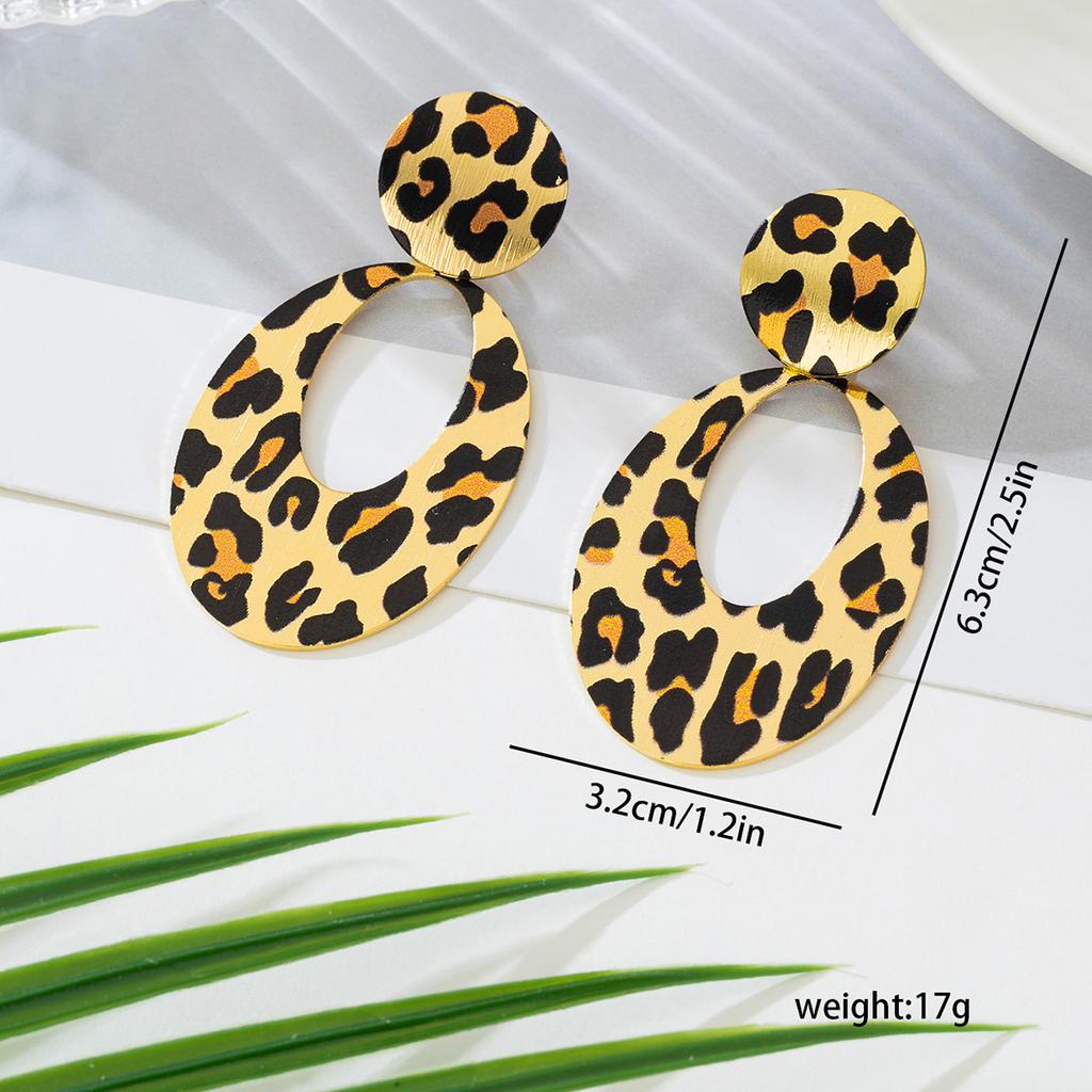 Модные женские серьги с пятнистым леопардовым принтом