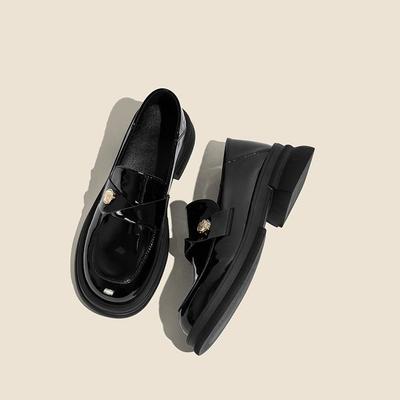 Маленькие золотые монеты Толстая подошва Толстый каблук Лоферы Женские Британский стиль 2024 Новые Ретро Обувь на одну ногу Ленивые одинарные туфли